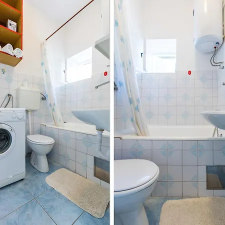 Secret & Stylish Hideaway Old Town Apartment *