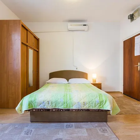 Secret & Stylish Hideaway Old Town *
